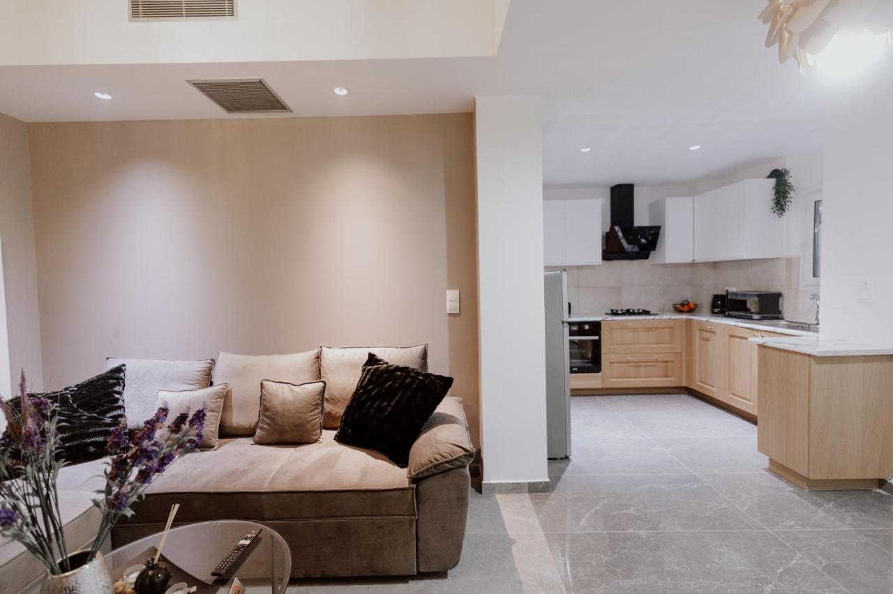 Elpidas Apartment